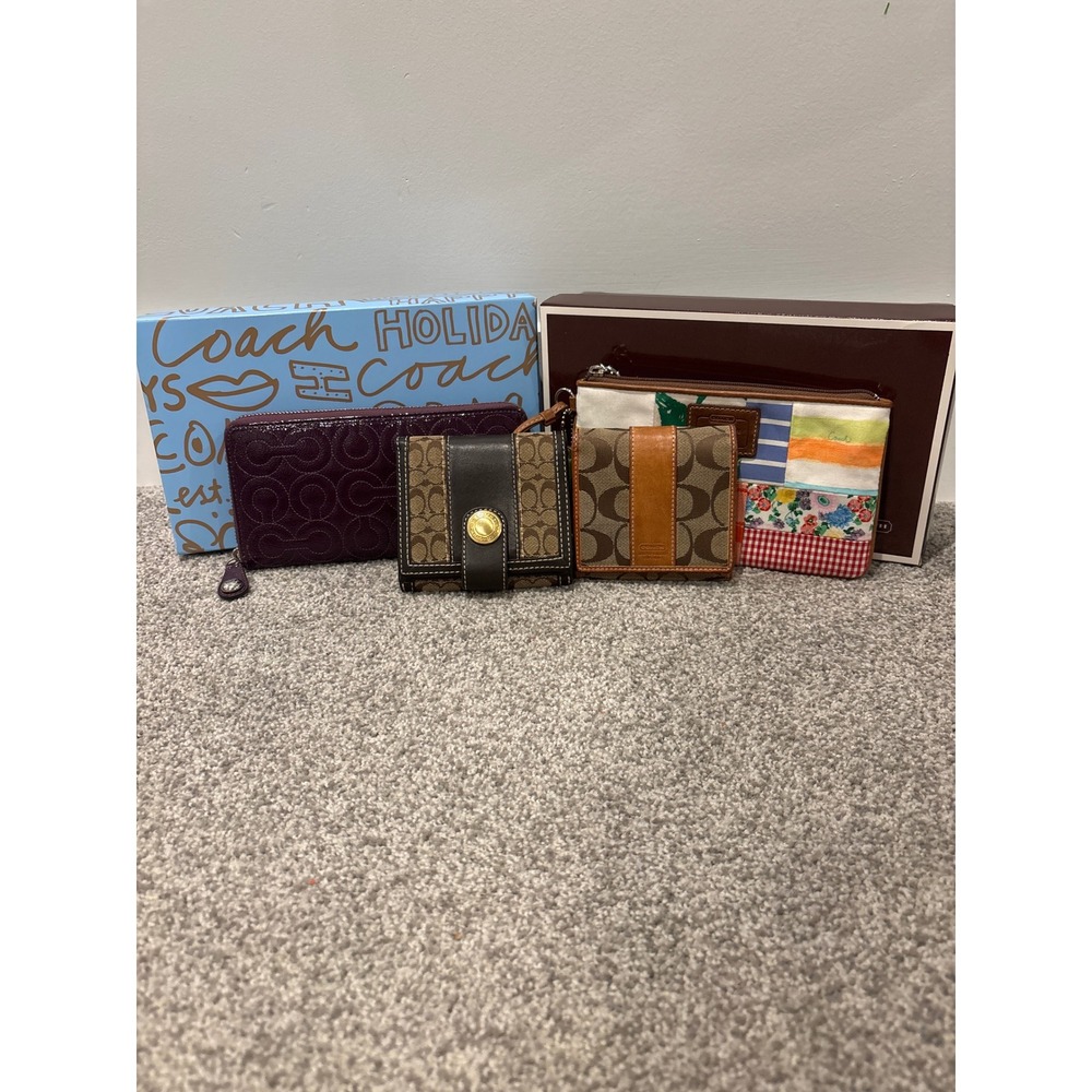Lot of 4 vintage coach wristlet/wallet